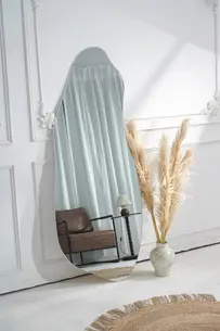 מראת גוף מרחפת בצורה אמורפית לתליה ללא מסגרת רוחב 70 ס"מ גובה 180 ס"מ דגם LM-57