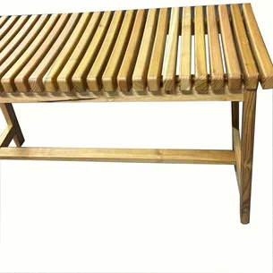 ספסל עץ טיק מלא לישיבה במקלחת מיועד לחדרים רטובים רוחב 75 ס"מ דגם הרקליון