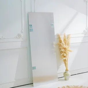 מראת גוף מרחפת בצורה מלבנית לתליה ללא מסגרת רוחב 70 ס"מ גובה 180 ס"מ דגם LM-73