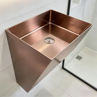 כיור רחצה מלבני תלוי עשוי מנירוסטה רוחב 40 ס"מ ועומק 31 ס"מ צבע רוז גולד מט PVD בלי חור לברז דגם B-3241