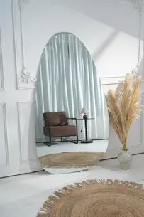 מראת גוף מרחפת בצורה אמורפית לתליה ללא מסגרת רוחב 100 ס"מ גובה 180 ס"מ דגם LM-72